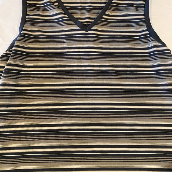 Banana Republic Knit Sleeveless Top - Picture 1 of 4